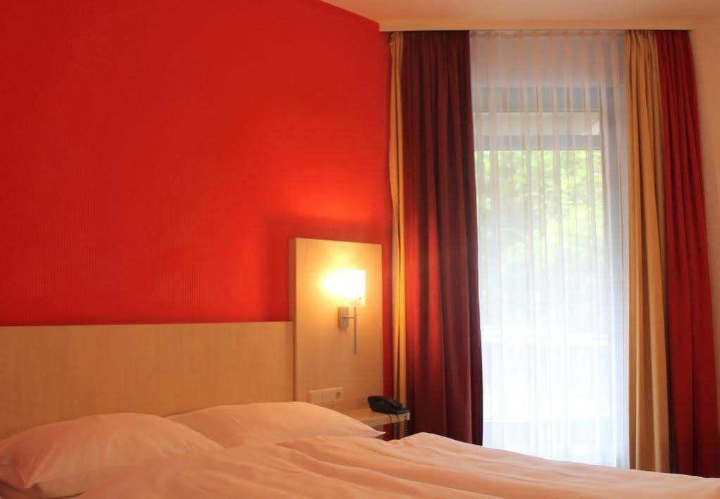Tante Alma'S Bonner Hotel Eksteriør bilde